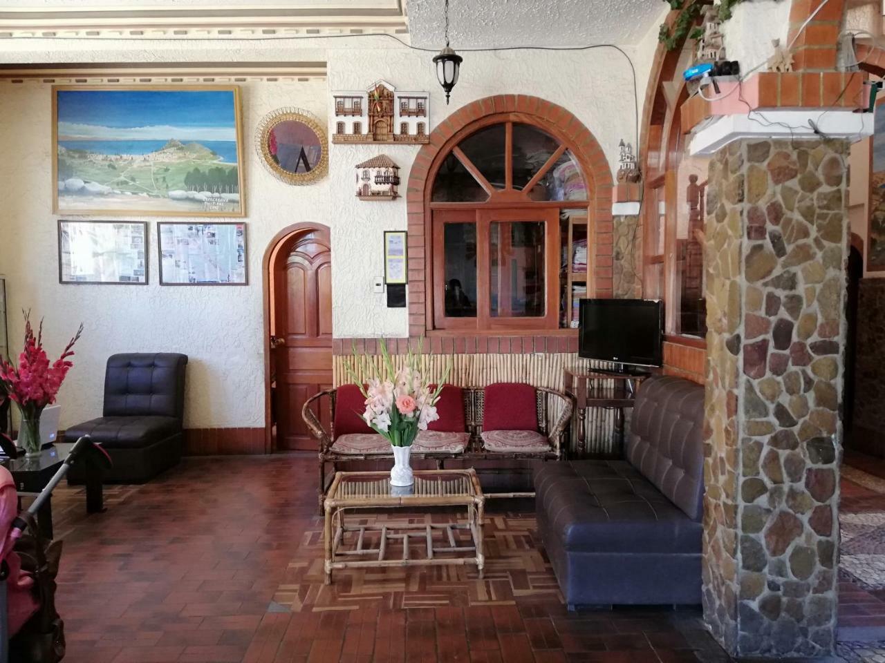 Hotel Las Kantutas Copacabana  Extérieur photo
